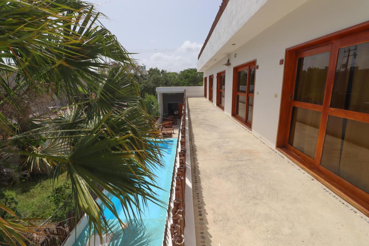 Jh Hotel Mahahual Exterior photo