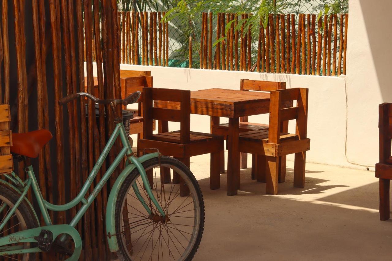 Jh Hotel Mahahual Exterior photo