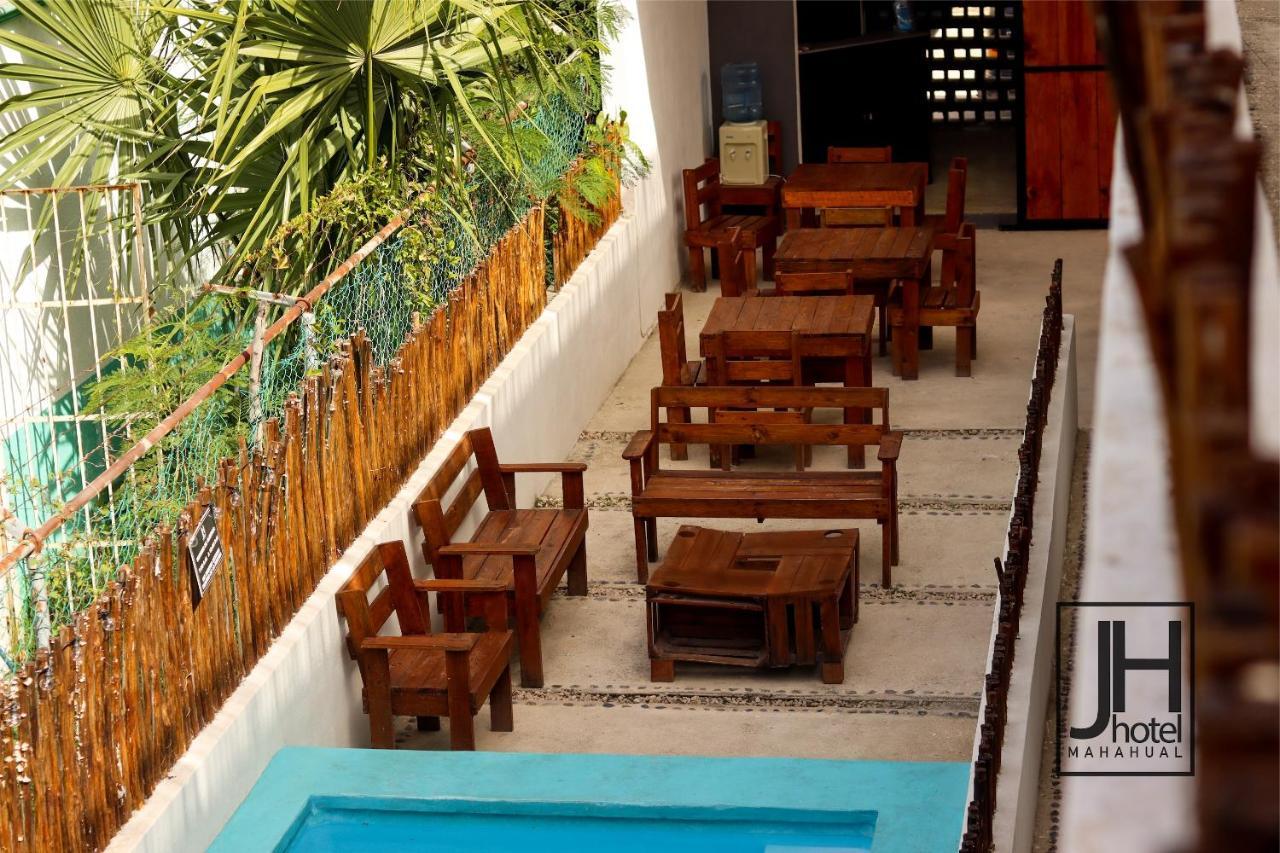 Jh Hotel Mahahual Exterior photo